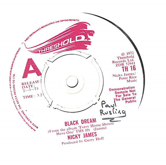 Nicky James : Black Dream (7