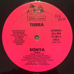 Tierra : Sonya (12