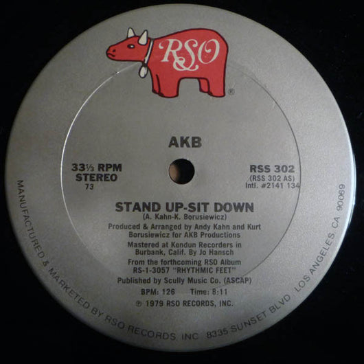 AKB : Stand Up - Sit Down (12