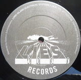 Steve Summers (3) : The Outermaze (12")