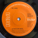 The Kinks : Sweet Lady Genevieve (7", Single, Sol)